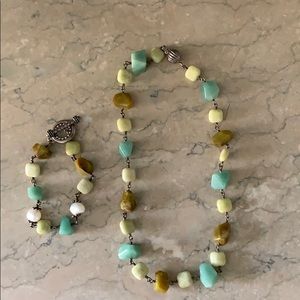 Green stone necklace and bracelet set